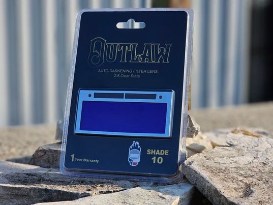 Outlaw 2x4 "Lens de filtre assombrissant automatique