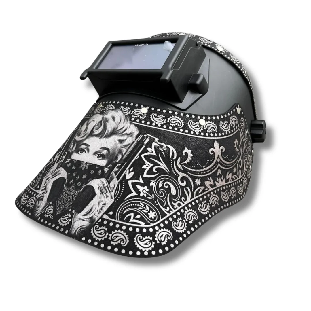 Can I put a auto shade lents on this helmet